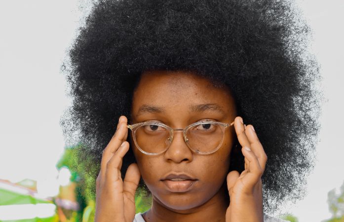  beautiful girl with glasses